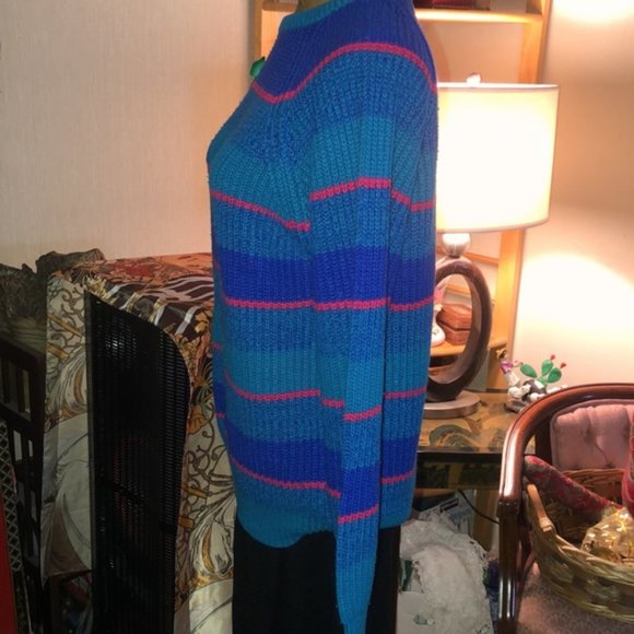 Vintage 1980’s acrylic, striped sweater with vintage butterfly brooch- teal blue - Picture 4 of 9